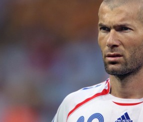 开云平台-冰与火之歌，当维京战吼响彻欧冠半决赛，乌拉圭的足球信仰在冰川下震颤