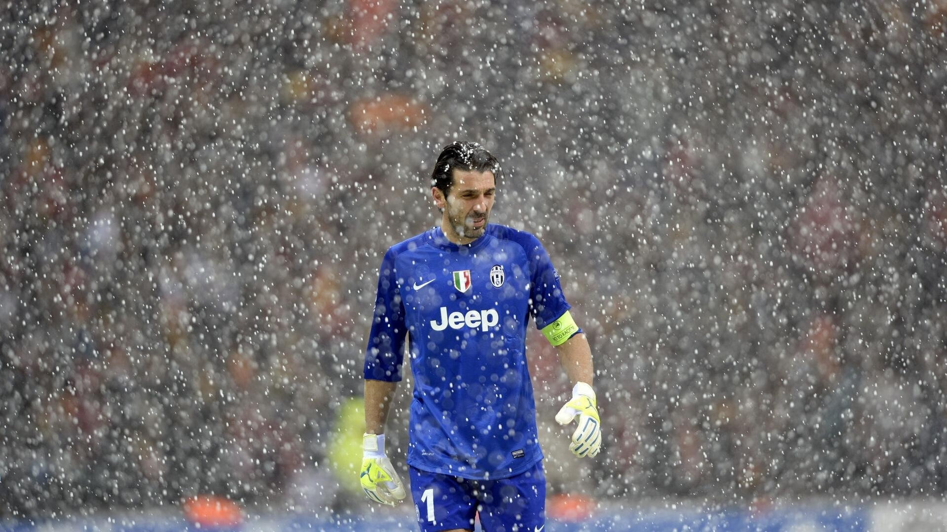 乌克兰完胜尼日利亚，伊萨克在西甲国家德比接管比赛，揭示现代足球的降维打击