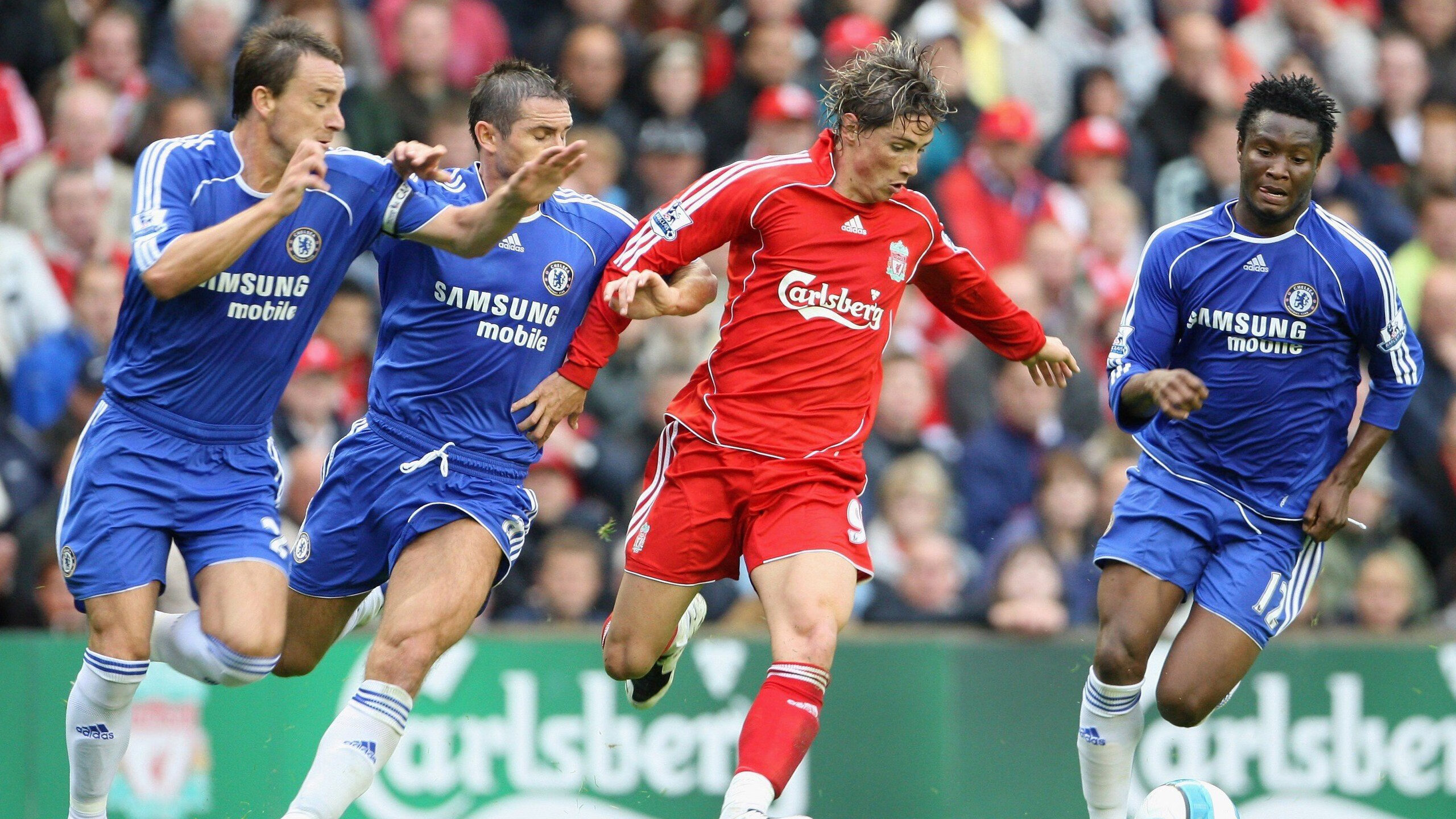 赛道与球场,当F1年度争冠焦点战遇上上海队一波带走老鹰