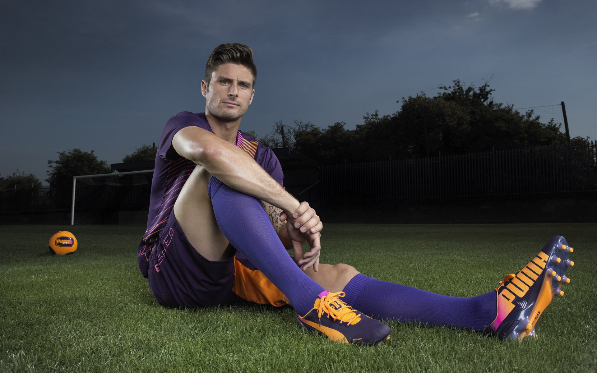 约基奇沉默如山，恩比德惊雷破空，当MVP之争化为分差鸿沟